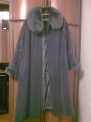 Продам зимнее пальто голубовато-синего цвета почти новое