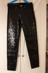 Супер стильные новые фирменные брюки H&M с паетками. Размер S.