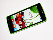 Смартфон  Samsung (4.6,  2 ядра,  Android 4,  4Гб,  камера 5МП - Green)